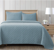 Load image into Gallery viewer, Stonewashed Cotton Gauze Quilt, King