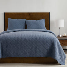 Load image into Gallery viewer, Stonewashed Cotton Gauze Quilt, King