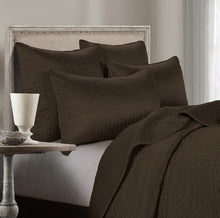 Load image into Gallery viewer, Satin Channel Quilt Set
