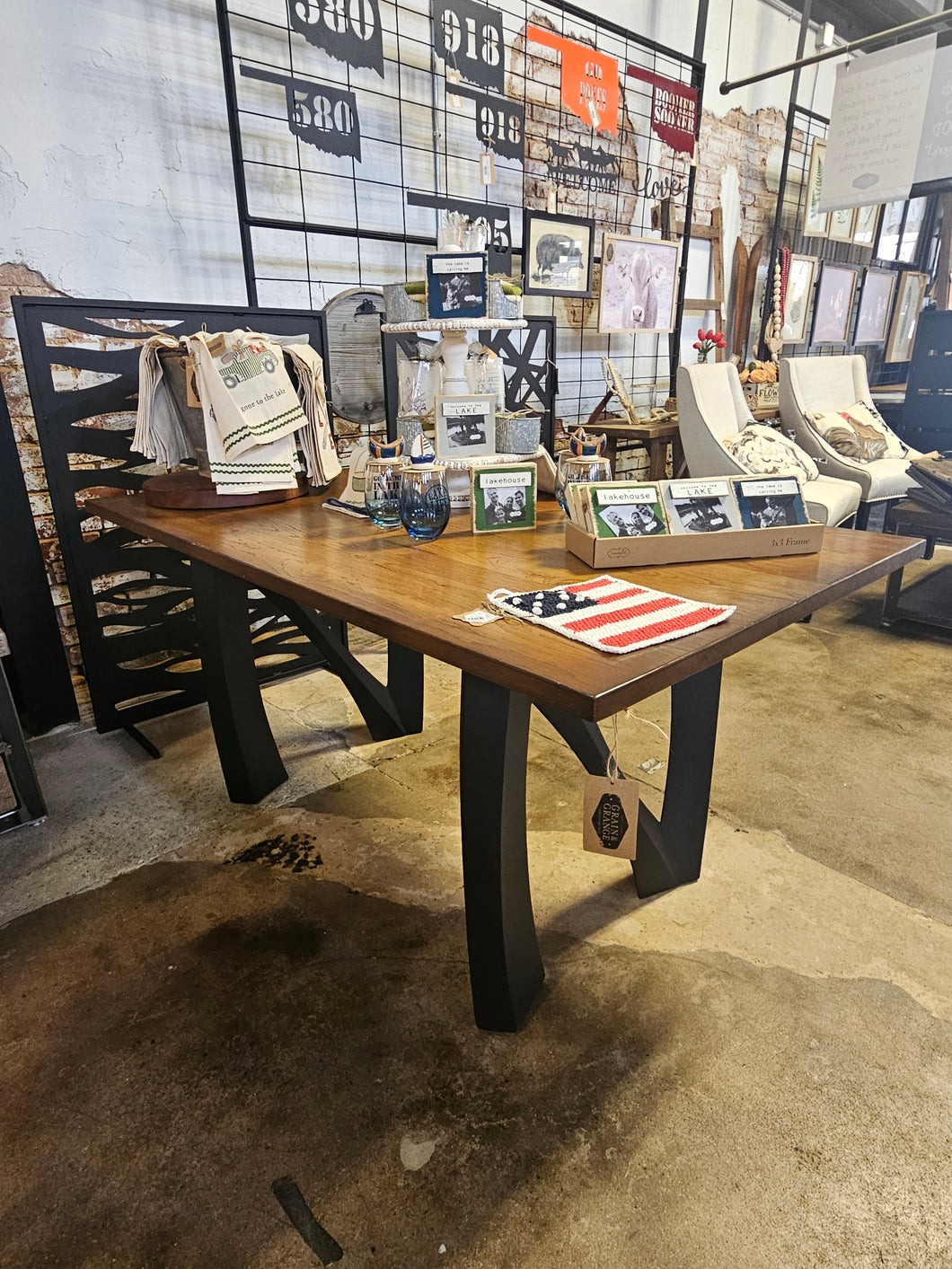 Norah Dining Table