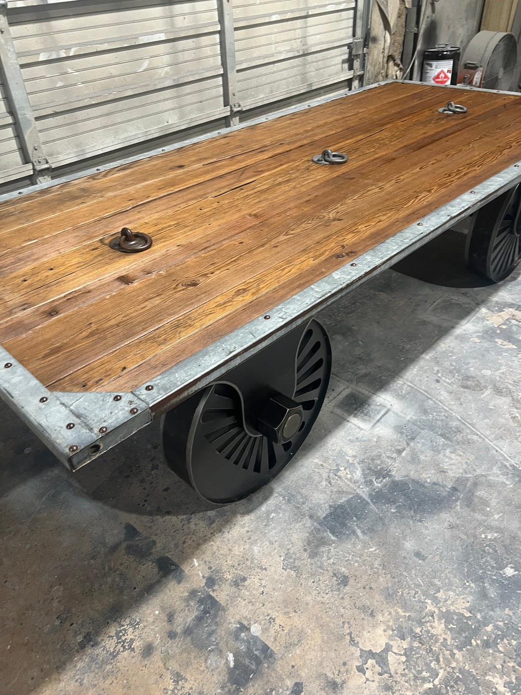 The 1889'er Dining Table