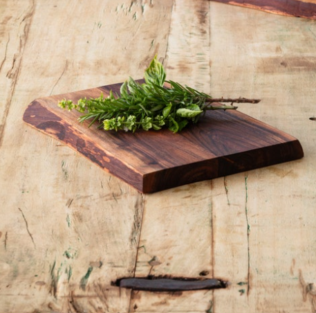 Live Edge Chopping Board