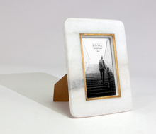 Load image into Gallery viewer, Colston Frame 4x6
