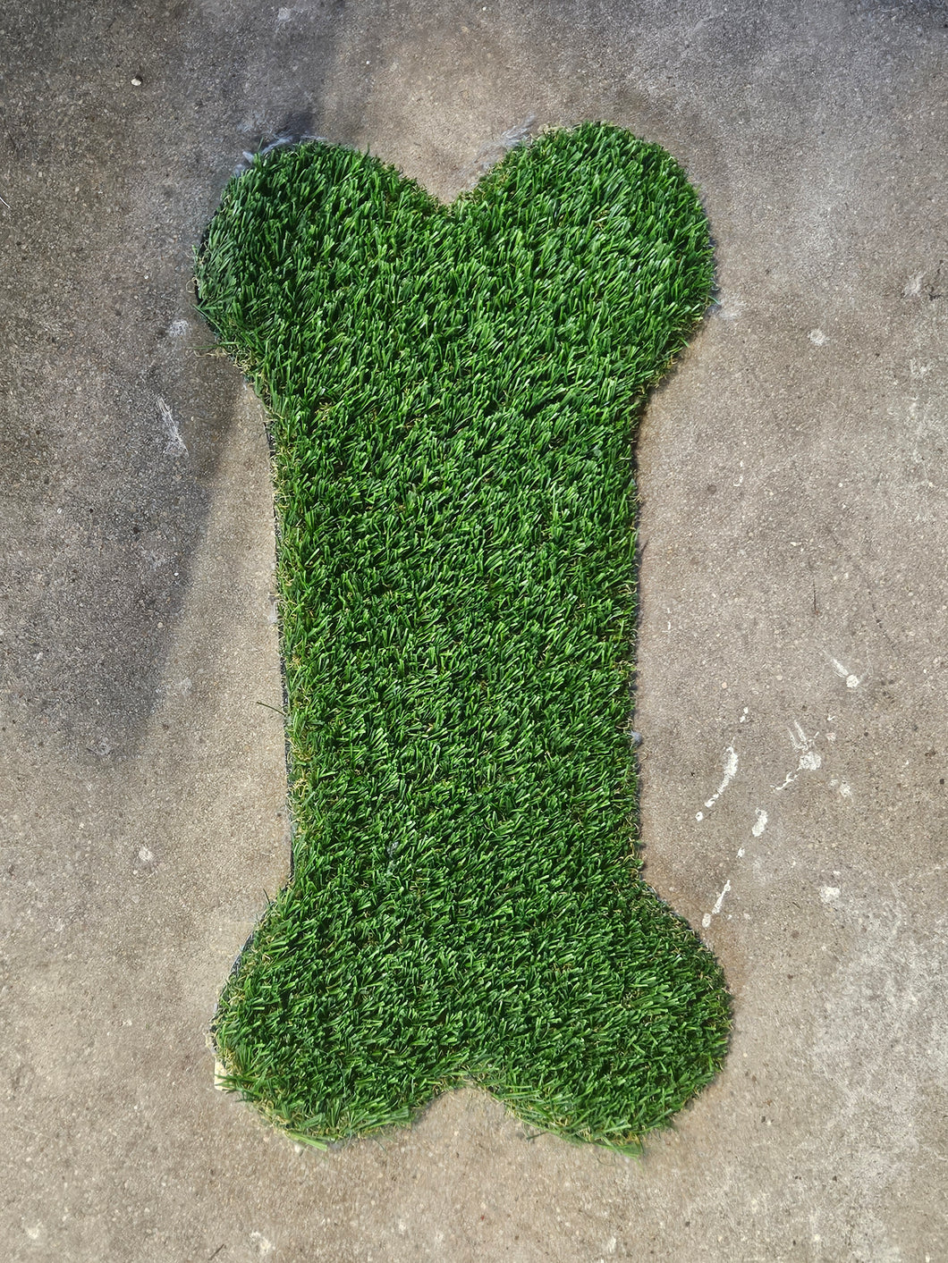 Dog Bone Grass Mat