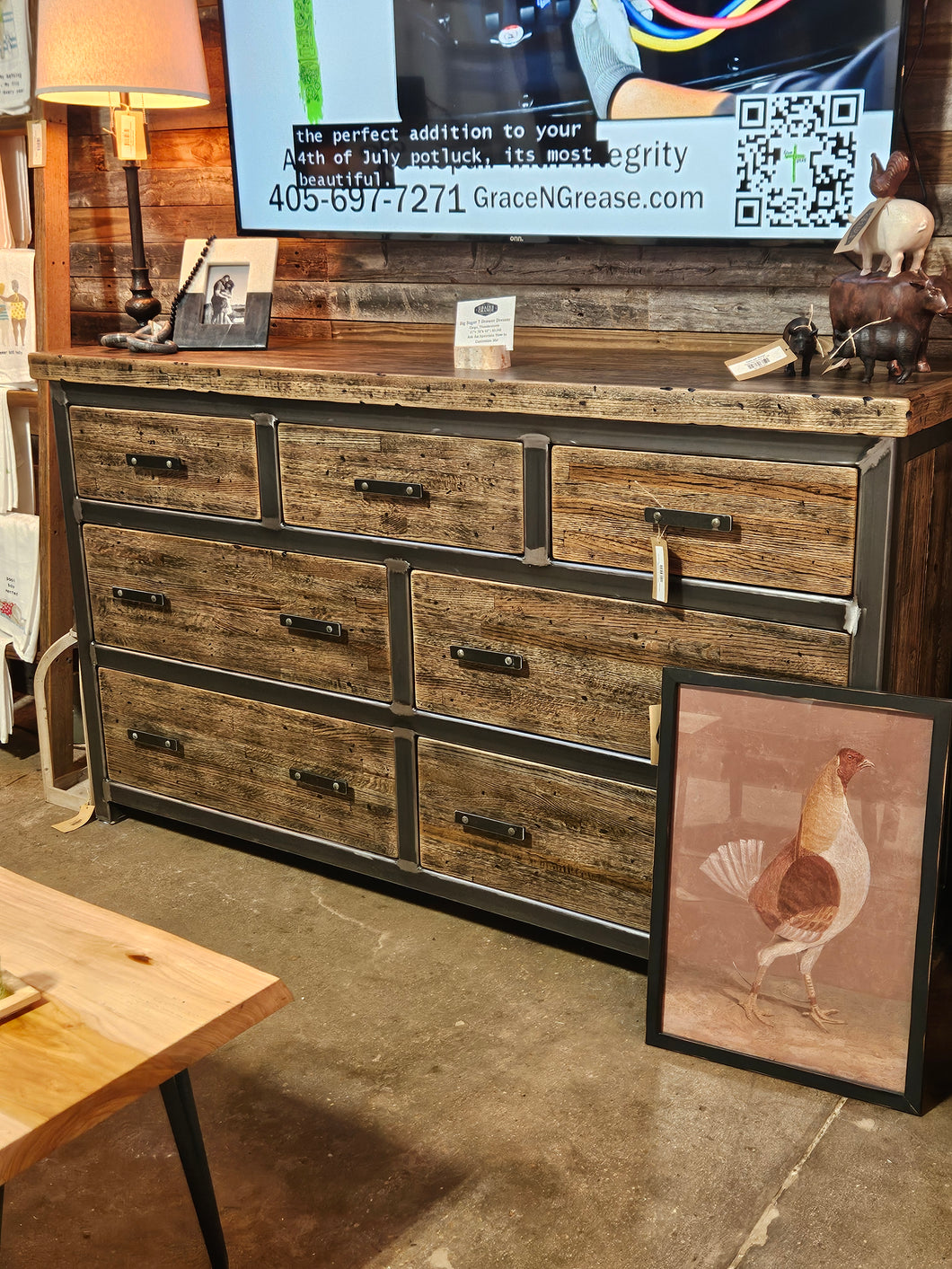 Big Sugar 7 Drawer Dresser