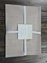 Load image into Gallery viewer, Vida Rectangle Rattan Placemat
