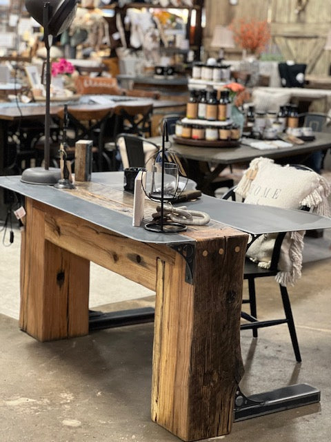 The Woodhenge Desk
