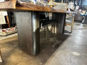 The Terra Dining Table