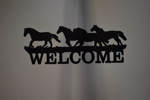 Welcome Horse Wall Decor