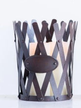 Load image into Gallery viewer, Round Metal Planter
