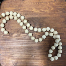 Load image into Gallery viewer, Décor Prayer Beads
