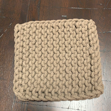 Load image into Gallery viewer, Cotton Crocheted Pot Holder
